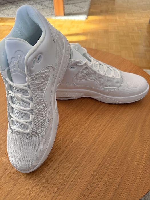 Nike Jordan Max Aura 2, Бели, Размер 42.5