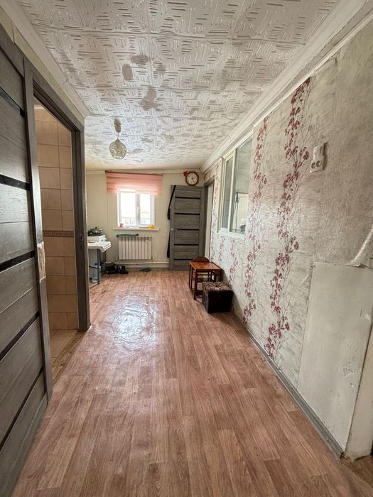 Частный дом на кирпичном