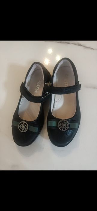 Туфли для девочки в школу