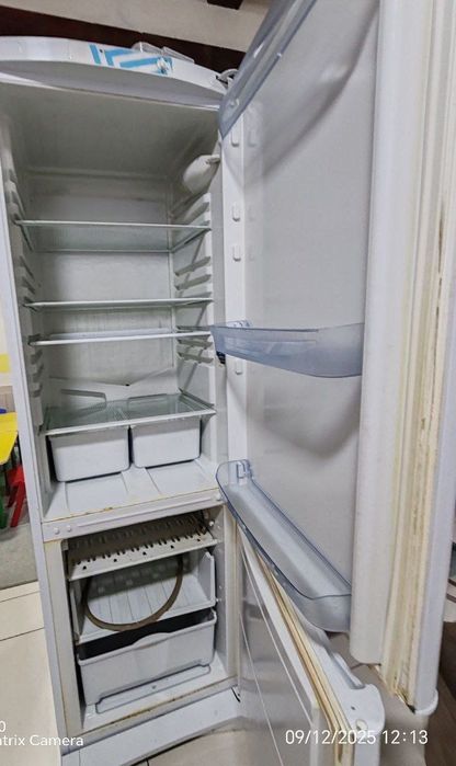 Холодильник двух камерный