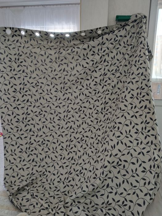 Продам шторы на люверсах