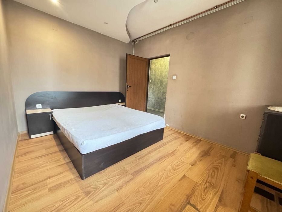 Продава се Тристаен апартамент в Търговище, Център - 83 кв.м за 1229 €/кв.м - Снимка #10