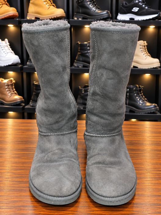 UGG кожени ботуши N 39