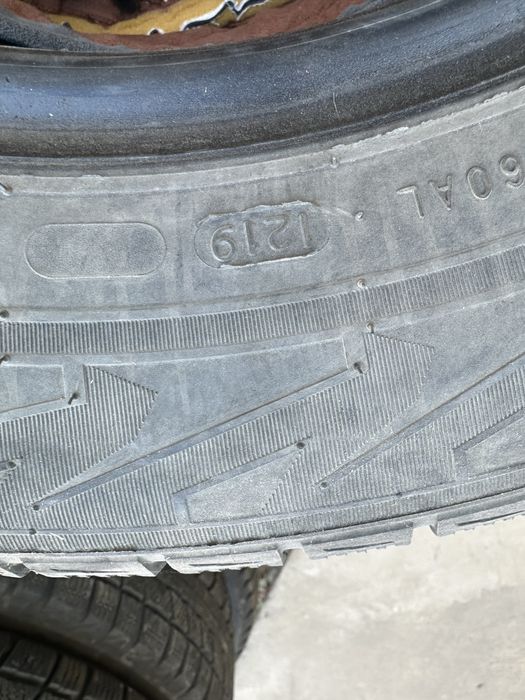 Продам шины 215/60/16