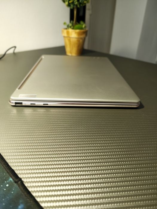Laptop lenovo yoga  7 14 inch 2in 1