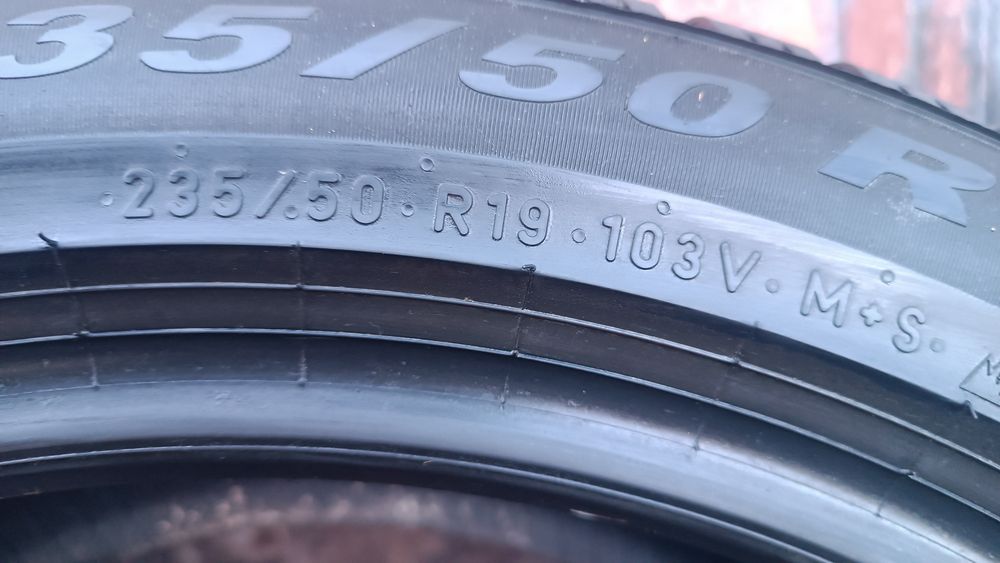235/50/19 Pirelli Дот 3023