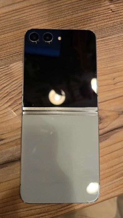 Samsung Galaxy Z Flip5 512 GB, verde mentă