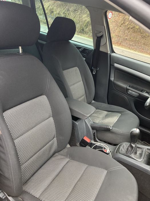 Vând Skoda Octavia scout