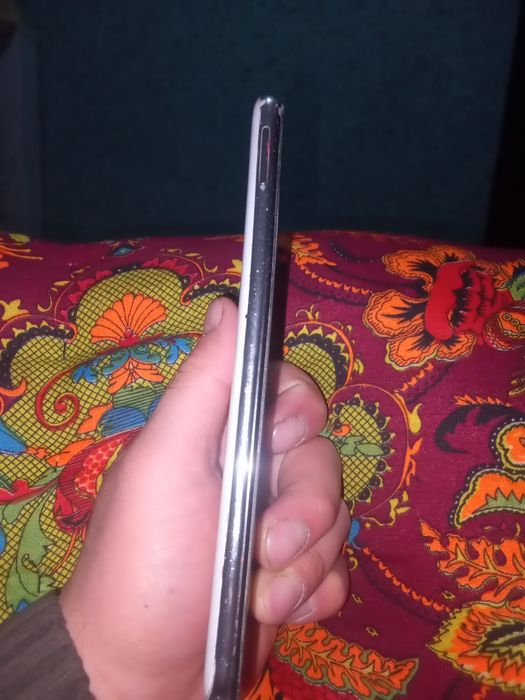 Redmi not 10s Srocni