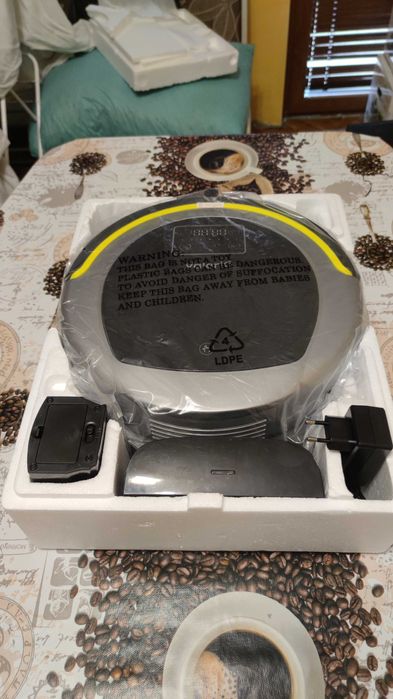 Автоматичен почистващ робот Valerio