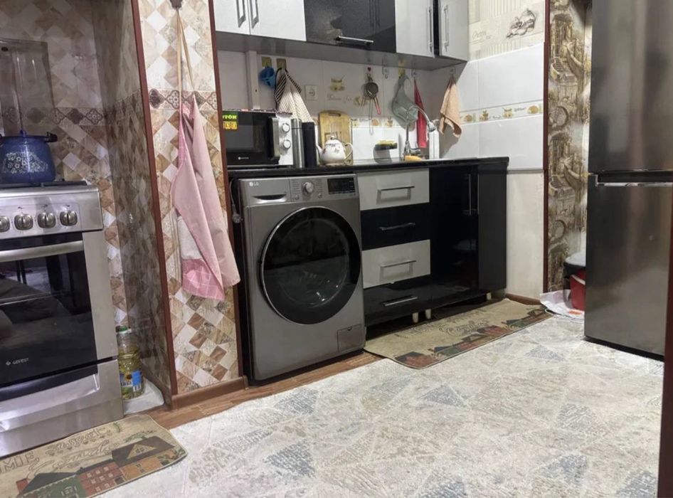 Тинчлик метро 1 хонали квартира сотилади