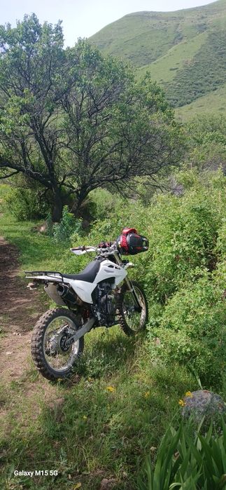 Продам эндуро 250 кубов