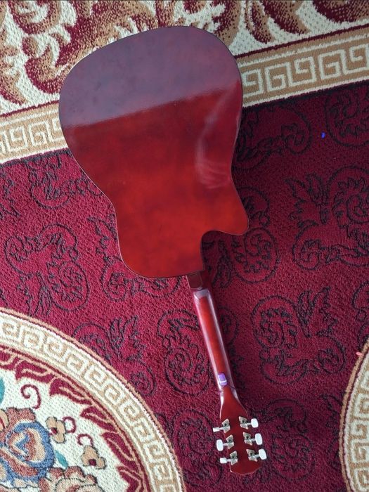 Gitara, ideal va toza