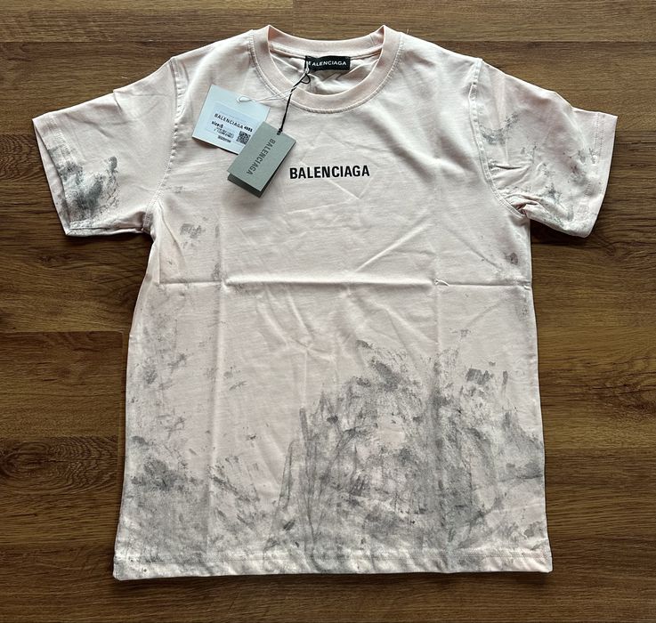 Мъжка,памучна тениска Balenciaga с голям надпис на гърба