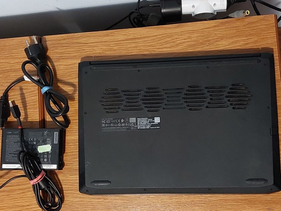 Laptop Lenovo Gaming Ryzen 5 5600H 3,3Ghz up to 4,2Ghz, 16GB 512GB, Nvidia GTX 1650 4GB, Windows 11 Office 2024