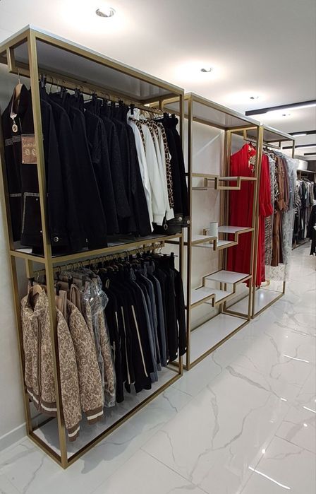 Оборудование для магазина одежды,стеллажи,витрины,рейлы,полки,мебель