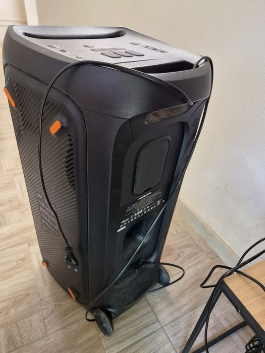 Vand boxa jbl party box 310