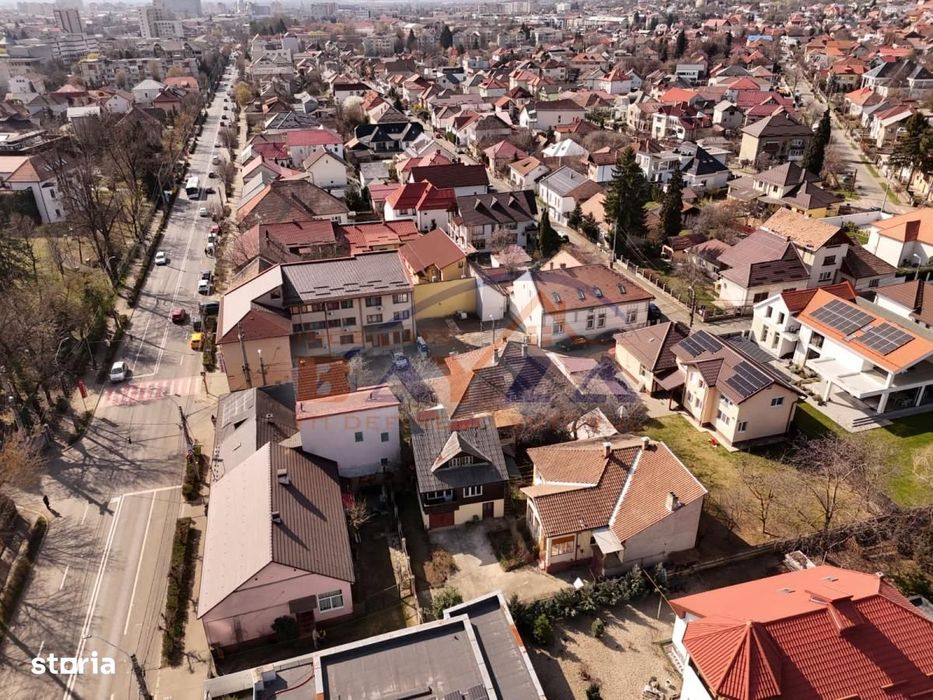 Două case de vânzare în Baia Mare – Strada Victoriei (zonă centrală)