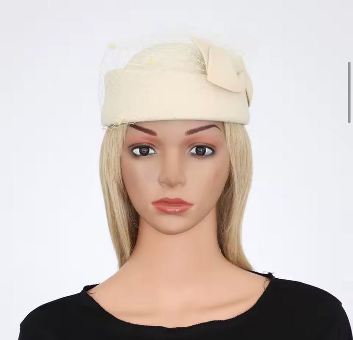 Toca neagra, crem, maro - inaltime 9 cm