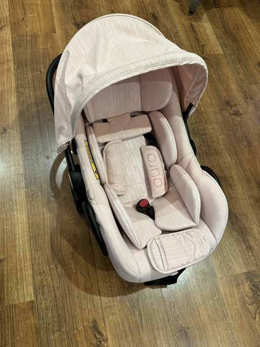 Бебешка кошница розово детско столче