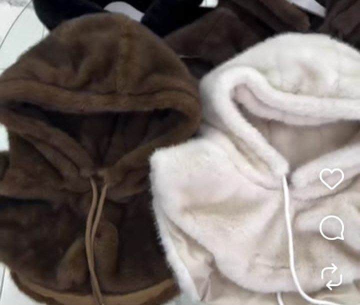 Меховой капор шоколадного цвета