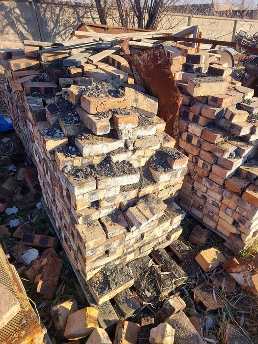 Продам кирпич Экибастз М-125