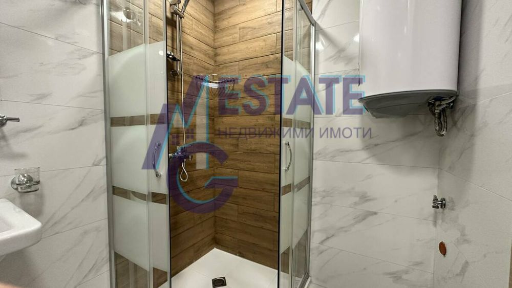 Обзаведен двустаен апартамент в затворен комплекс в Приморско.