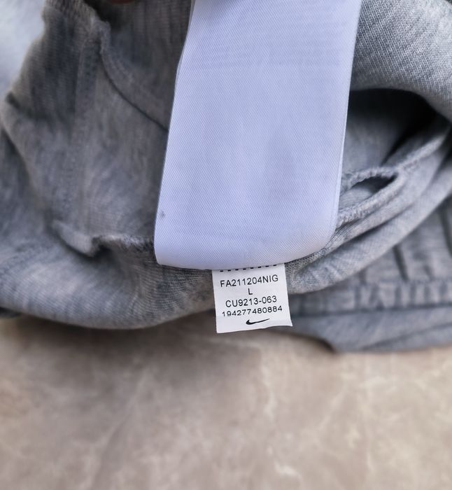 Nike Sportswear Tech 147 - 158