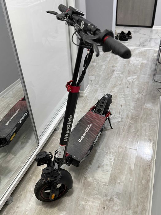 Urban Glide E-Cross Pro – CA NOUĂ (Doar 21 km rulați) Trotineta