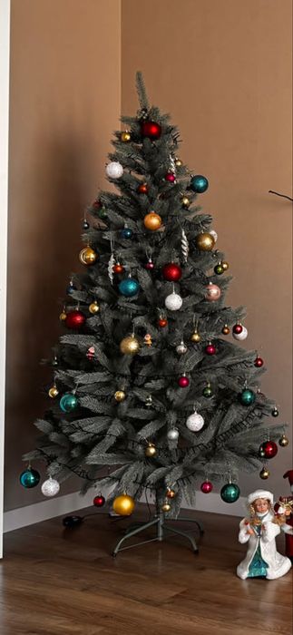 Голубая ель искусственная