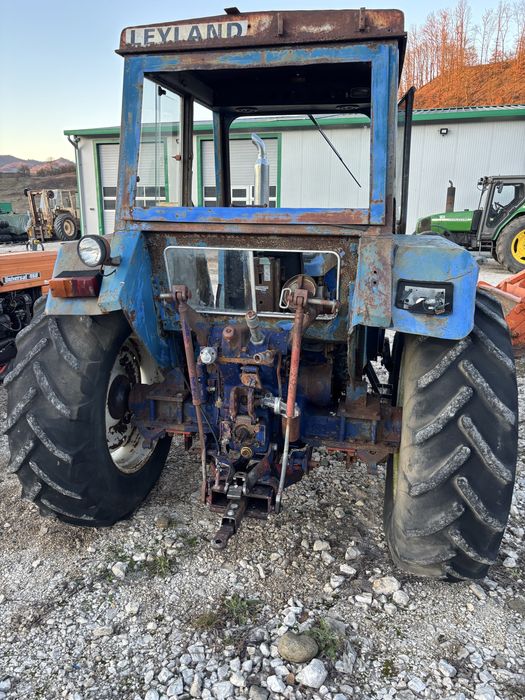 Tractor ford -leyland 70 cp
