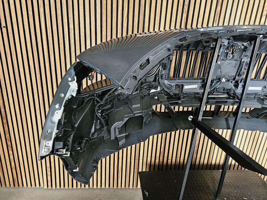 BMW seri 7 I7 2022/2025 G70 M-pachet bara fata BF3567