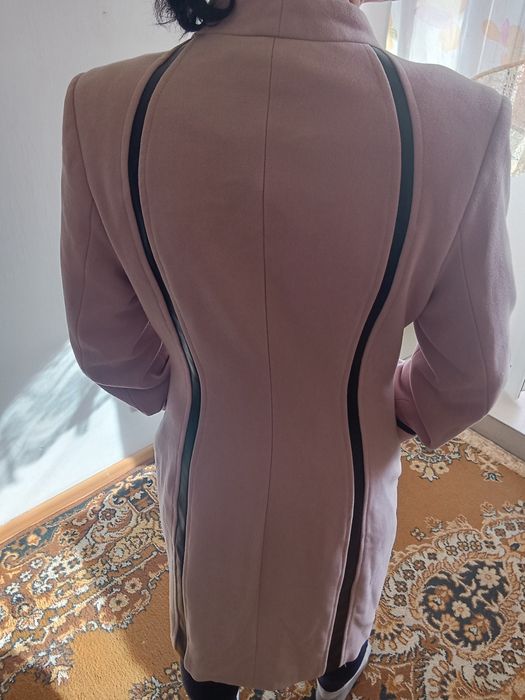 Продам пальто женское