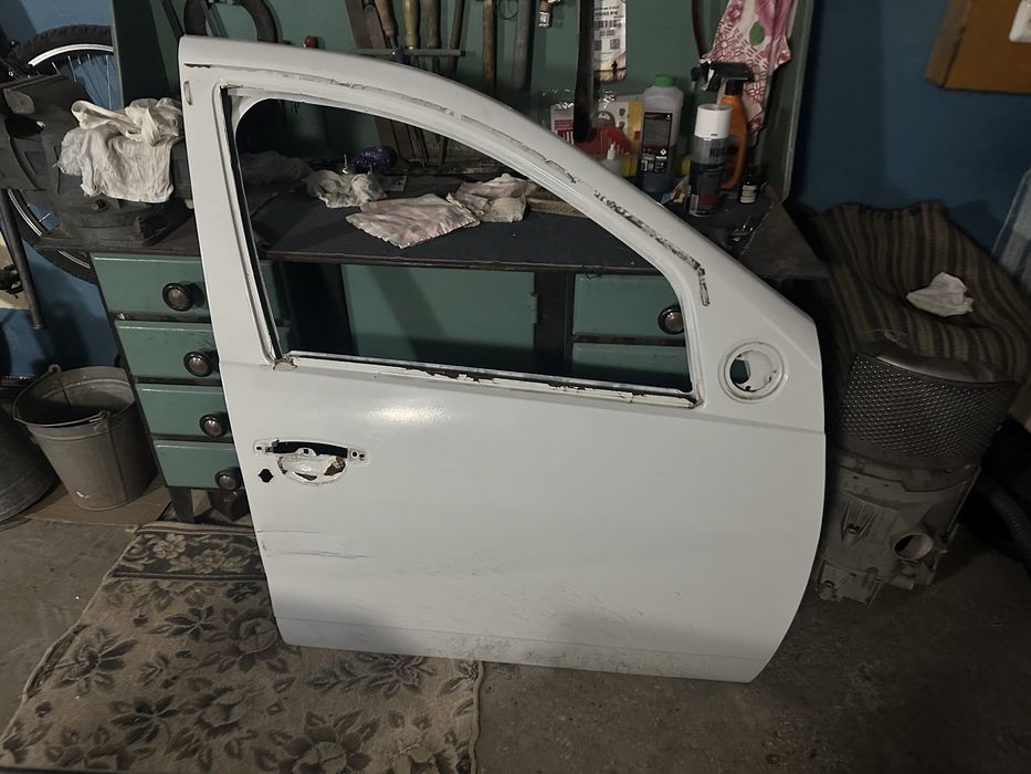 Дверь Renault Duster (Рено Дастер)