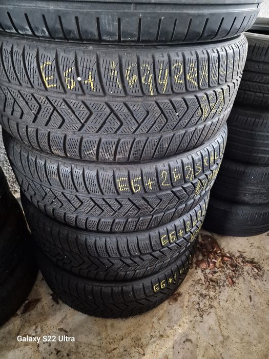 235 55 19 Дот 23 Pirelli Замъка Ямбол