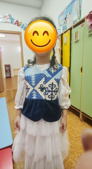 Жилетка на девочка в национальном стиле