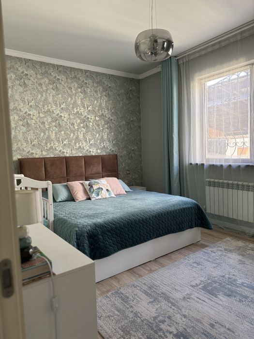 Двухспальная кровать 180/200