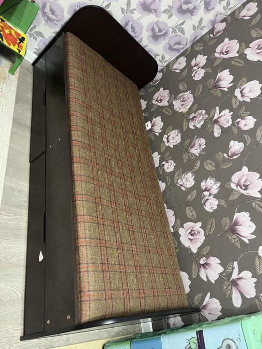 Продам кроваты 2 штуки