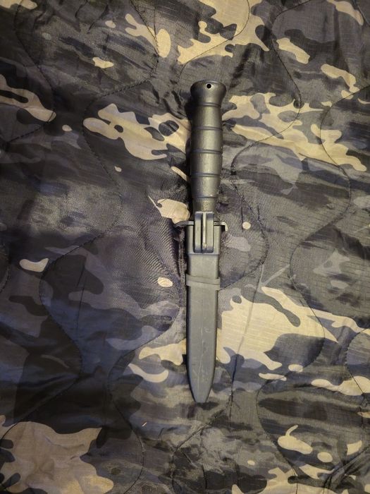 Pumnal Glock Austria