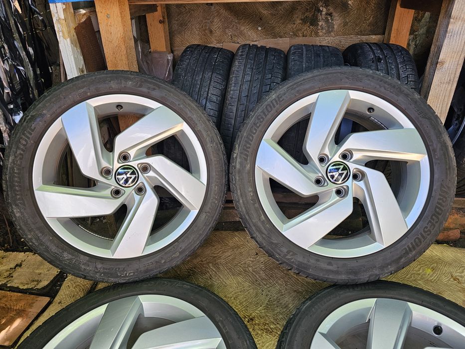 Jante aliaj 17" Volkswagen/ Skoda/ Seat cu anvelope 225/45/17