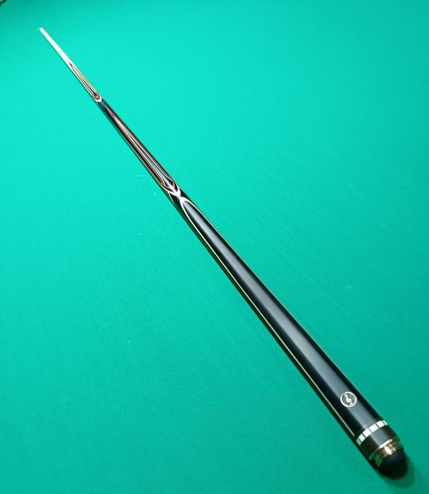 Кий Алексея Вараксина из черного граба