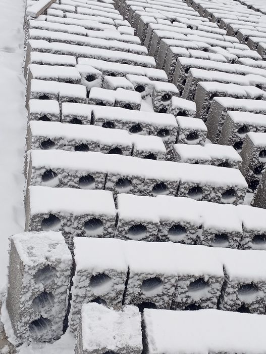 Шлака блок и кирпич