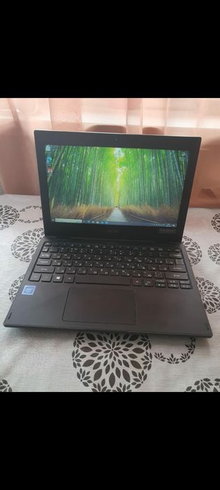 Ухоженный ультрабук Acer