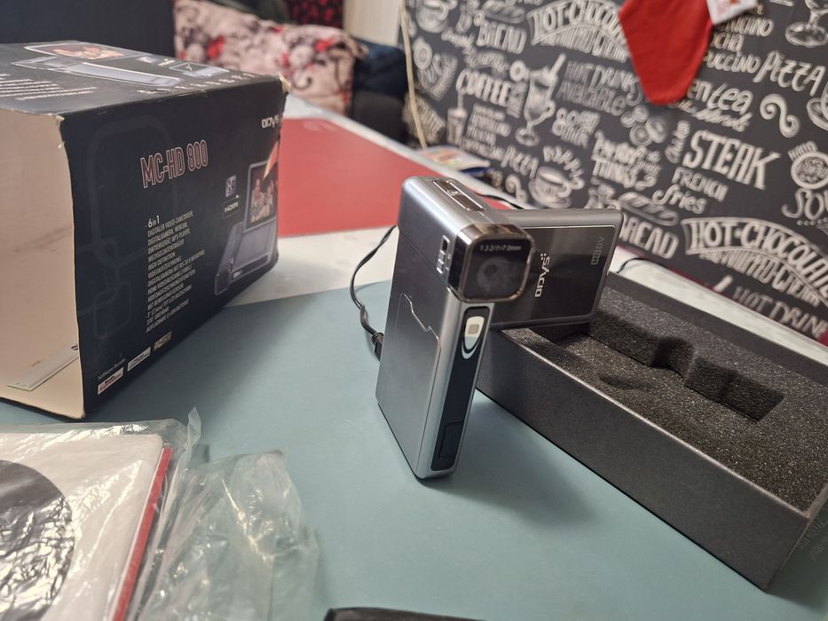 Camera digitala Odys, 6 in 1, in cutie, HDMI, card SD, cu accesorii