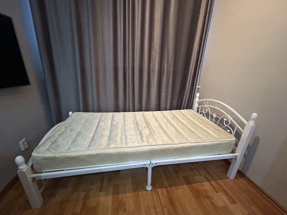 Продам кровать подрастковую