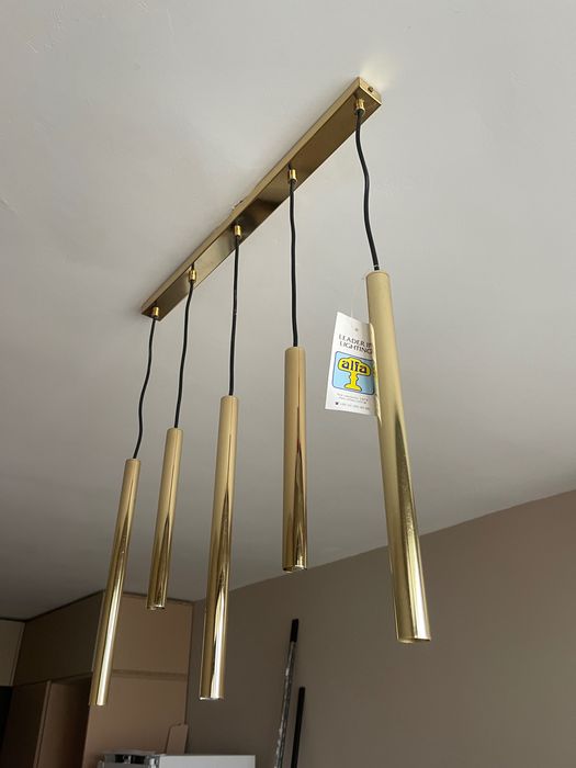 Нови висящи полилеи