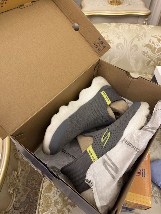 Скечерсы в хорошем состоянии