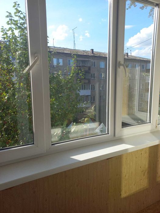 Продам 2 комн. квартиру в 20 микрорайоне