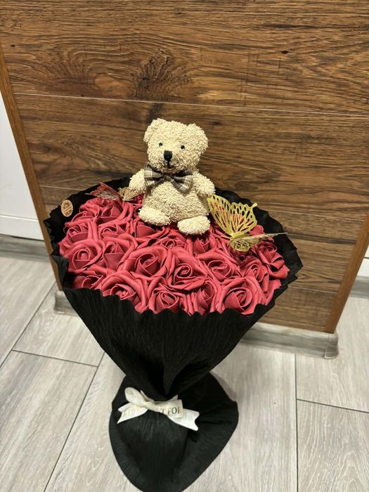 Наличен букет от фоамени рози