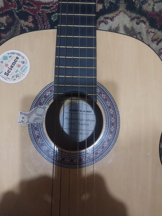 Продается гитара